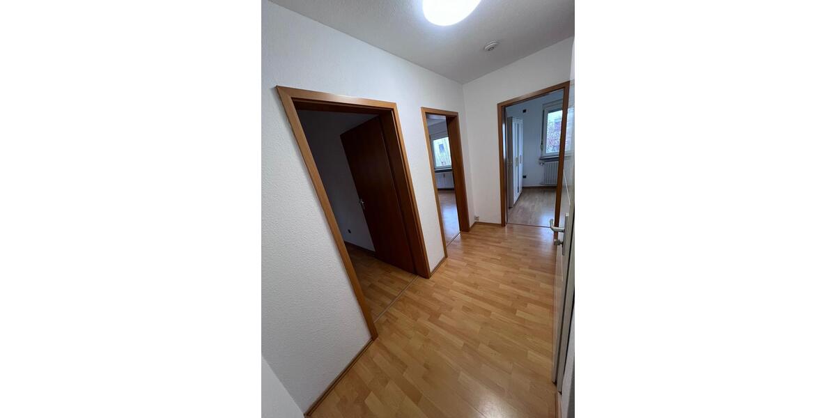 Etagenwohnung Fellbach Oeffingen - 3 Zimmer, 80 m&sup2;, 1.400&euro; | Angebot:26045333