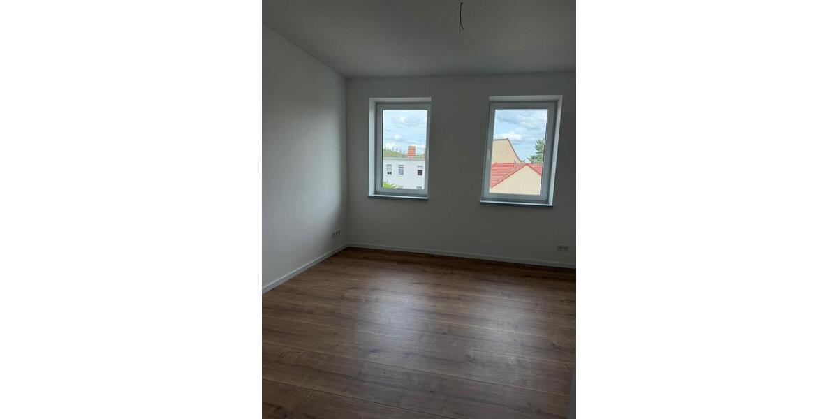 Etagenwohnung Eisenach - 4 Zimmer, 100 m&sup2;, 930&euro; | Angebot:26705554