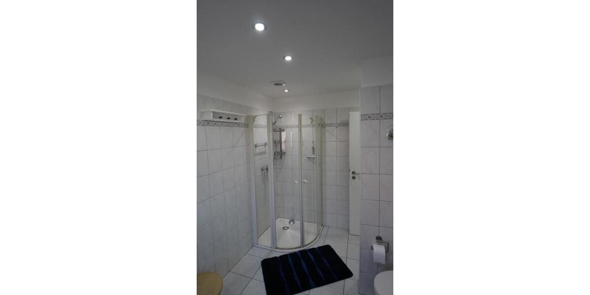 Wohnen auf Zeit Wilhelmshaven - 5 Zimmer, 100 m&sup2;, 21&euro; | Angebot:25652389