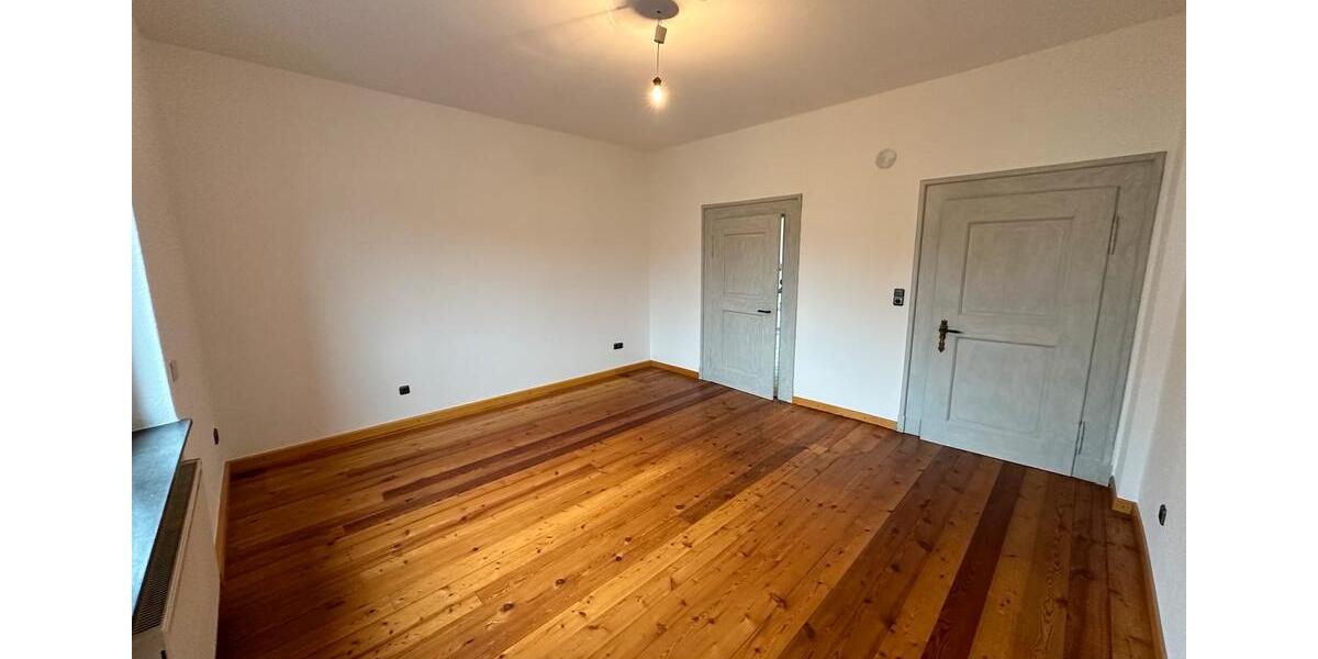 Etagenwohnung Ulrichstein - 2 Zimmer, 93 m&sup2;, 850&euro; | Angebot:26147343