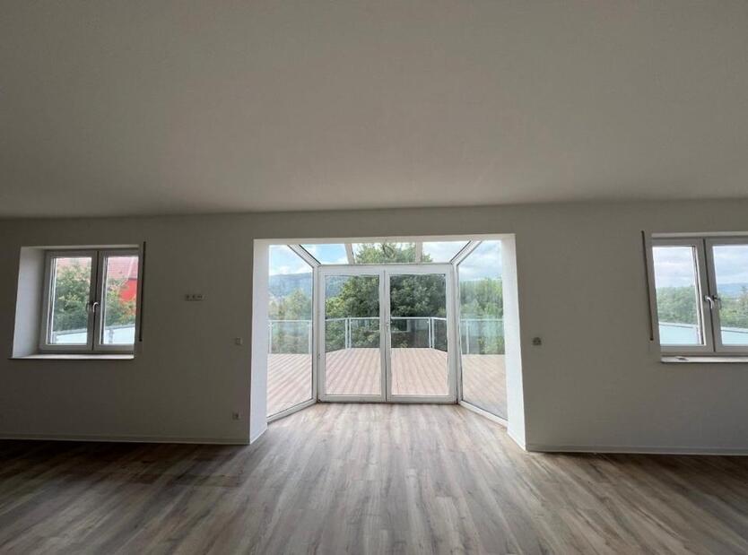 Exklusive 3-Raum-Wohnung mit Terrasse und traumhaftem Ausblick