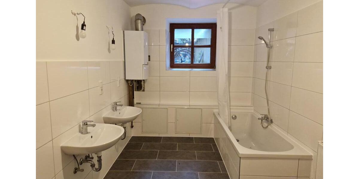 Erdgeschoßwohnung Nürnberg Gibitzenhof - 4 Zimmer, 160 m&sup2;, 1.760&euro; | Angebot:26481345
