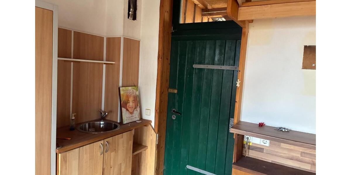 Erdgeschoßwohnung Reichenbach im Vogtland - 1 Zimmer, 30 m&sup2;, 180&euro; | Angebot:24842382