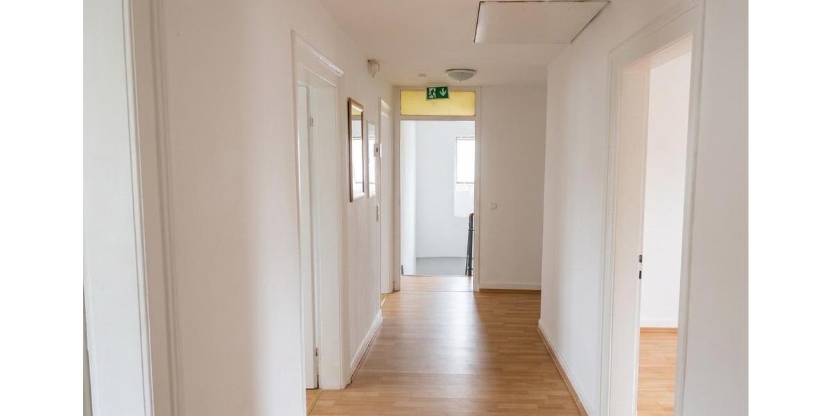 Dachgeschoßwohnung Alsfeld - 5 Zimmer, 75 m&sup2;, 900&euro; | Angebot:25960494