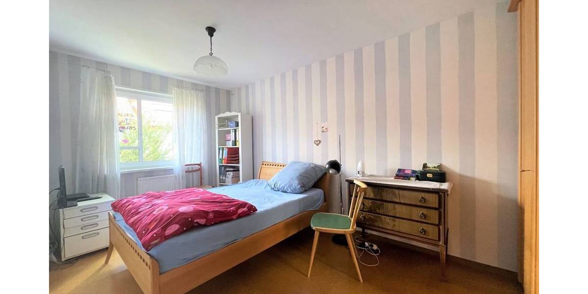 Reihenmittelhaus Pforzheim / Huchenfeld Huchenfeld - 5 Zimmer, 155 m&sup2;, 1.500&euro; | Angebot:26796894