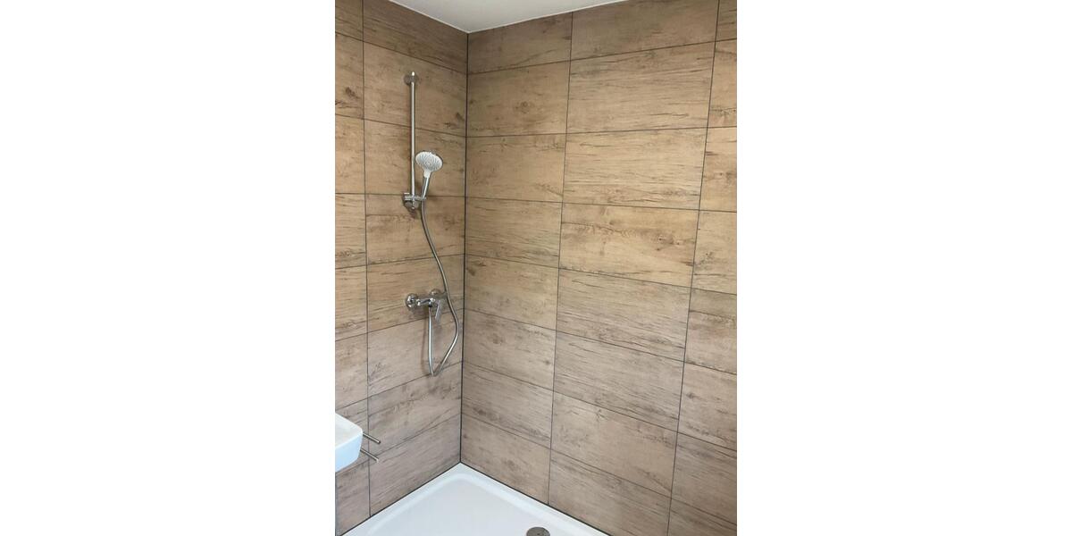 Wohnen auf Zeit Fulda - 5 Zimmer, 15 m&sup2;, 410&euro; | Angebot:25322662