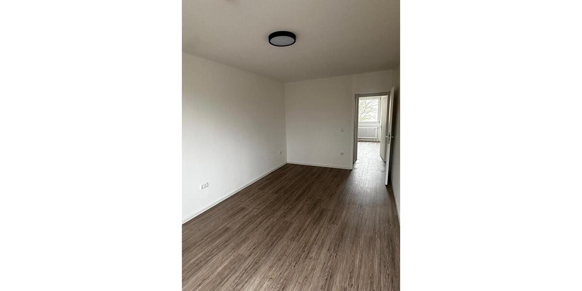 Etagenwohnung Neustadt an der Weinstraße - 4 Zimmer, 94 m&sup2;, 1.250&euro; | Angebot:24858453