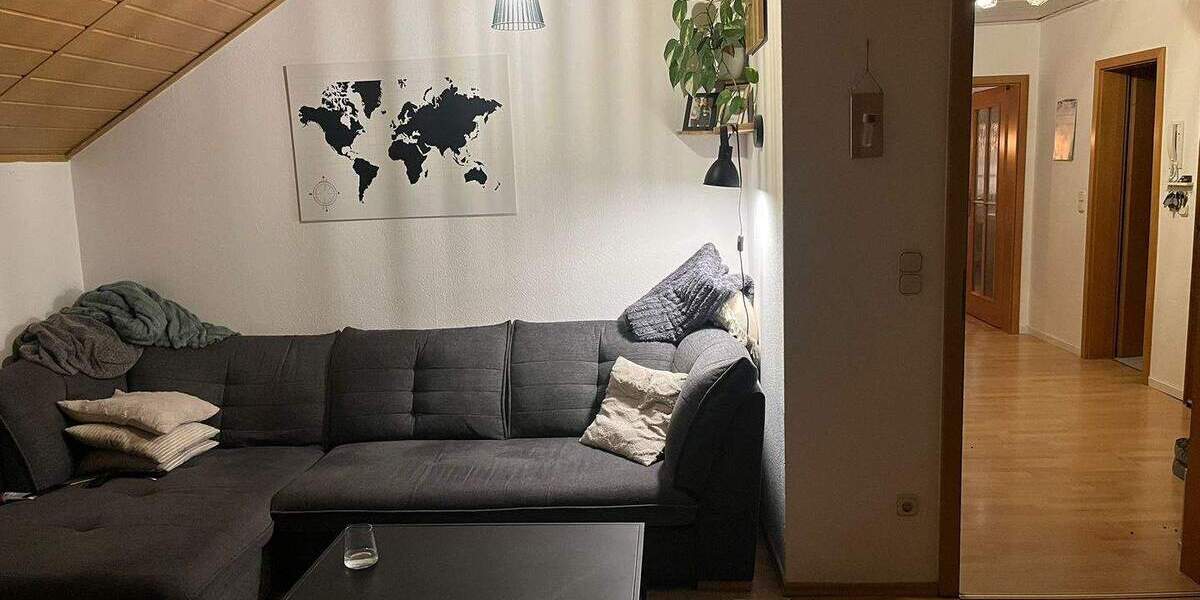 Etagenwohnung Pommersfelden Steppach - 3 Zimmer, 95 m&sup2;, 800&euro; | Angebot:25065256