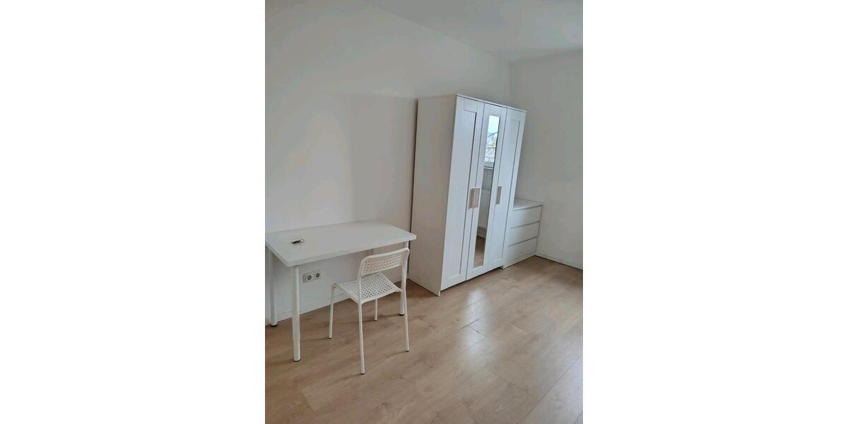 Wohnen auf Zeit Mülheim an der Ruhr Heißen - 1 Zimmer, 15 m&sup2;, 424&euro; | Angebot:24822232