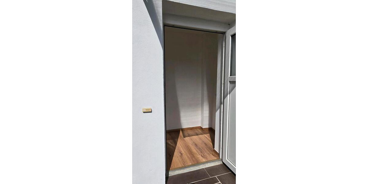 Erdgeschoßwohnung Neustrelitz - 2 Zimmer, 54 m&sup2;, 405&euro; | Angebot:22312402