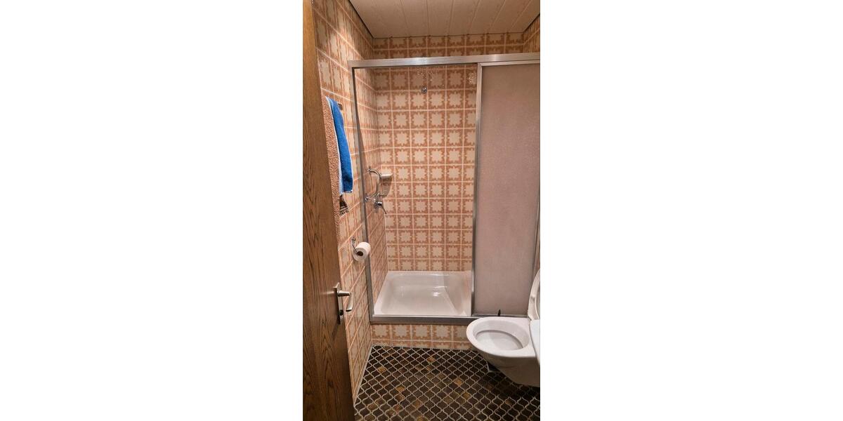 Wohnen auf Zeit Pfullingen - 1 Zimmer, 25 m&sup2;, 15&euro; | Angebot:24581277