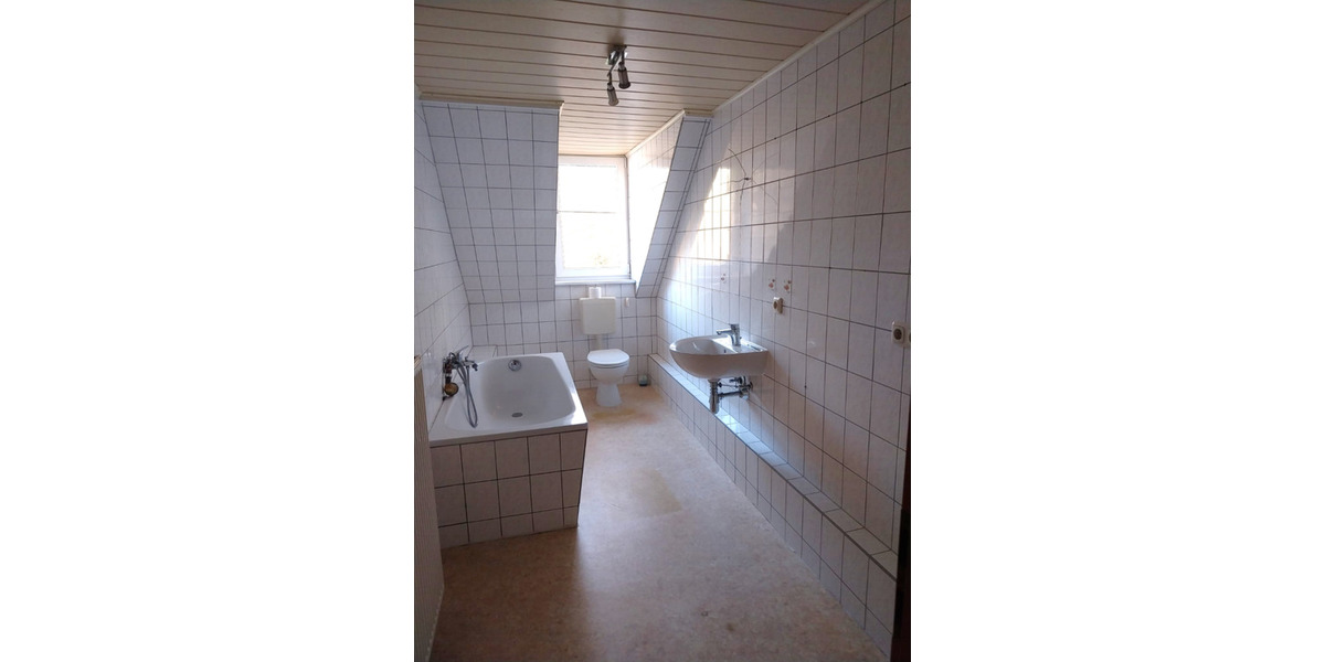 Dachgeschoßwohnung Grimma - 3 Zimmer, 55 m&sup2;, 440&euro; | Angebot:25714827