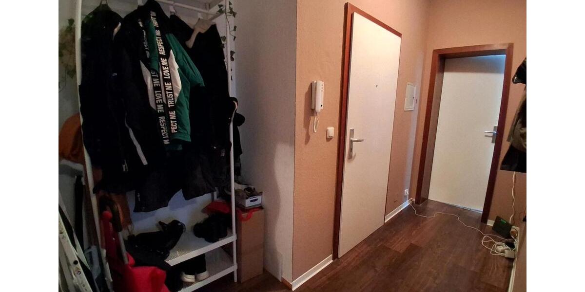 Helles WG Zimmer in 2er WG zu vergeben 1 zimmer