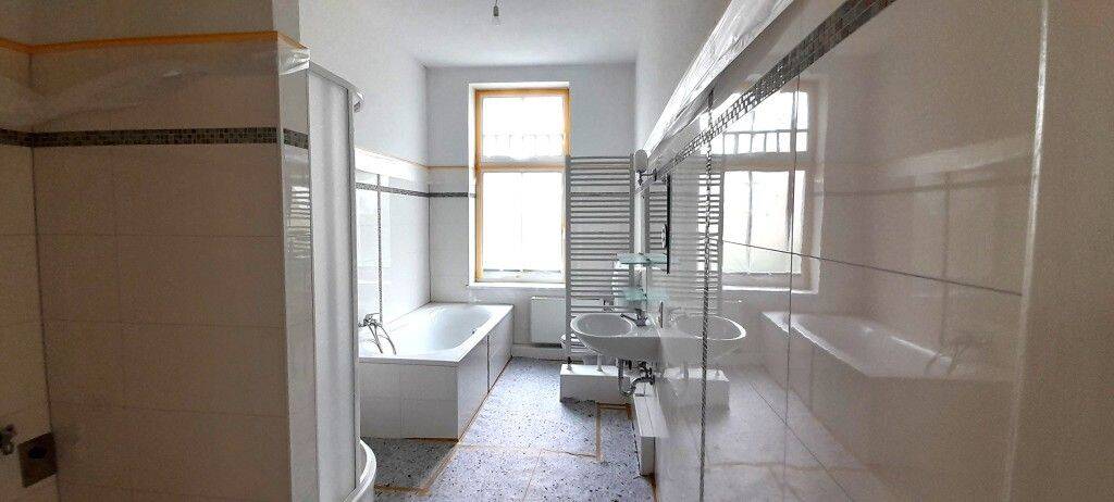 Etagenwohnung Rostock Stadtmitte - 3 Zimmer, 127 m&sup2;, 1.600&euro; | Angebot:26840859
