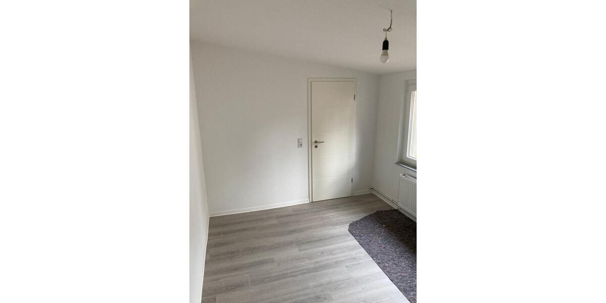Einfamilienhaus Lindow (Mark) - 5 Zimmer, 90 m&sup2;, 1.100&euro; | Angebot:26278391