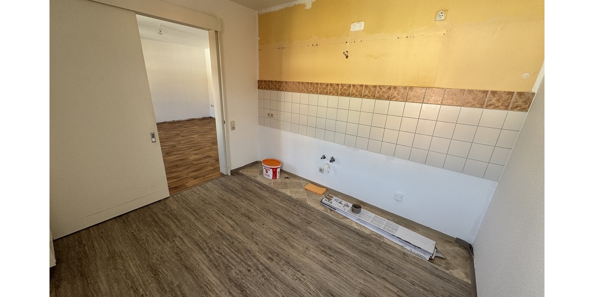 Idyllisch wohnen im Zentrum von Weida. 3 Raum Wohnung mit Balkon und Aufzug! - Etagenwohnung Weida Liebsdorf | Angebot:26882406