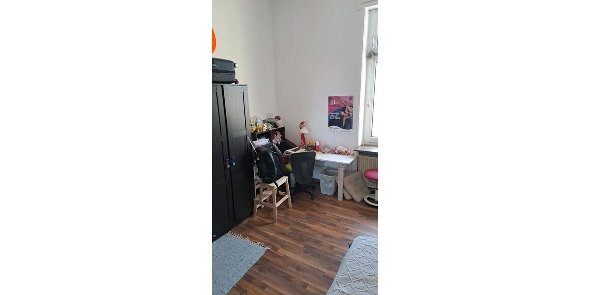 Etagenwohnung Frankfurt am Main Schwanheim - 3 Zimmer, 65 m&sup2;, 1.000&euro; | Angebot:26692926