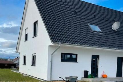 Alles dabei, Sonne, Garage,Garten,Küche und Haus 122m2 4.5 zimmer