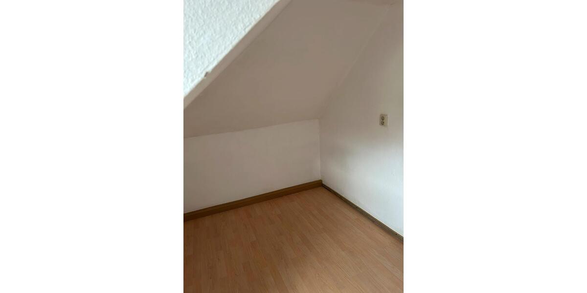 Dachgeschoßwohnung Kahla - 3 Zimmer, 55 m&sup2;, 500&euro; | Angebot:24952102