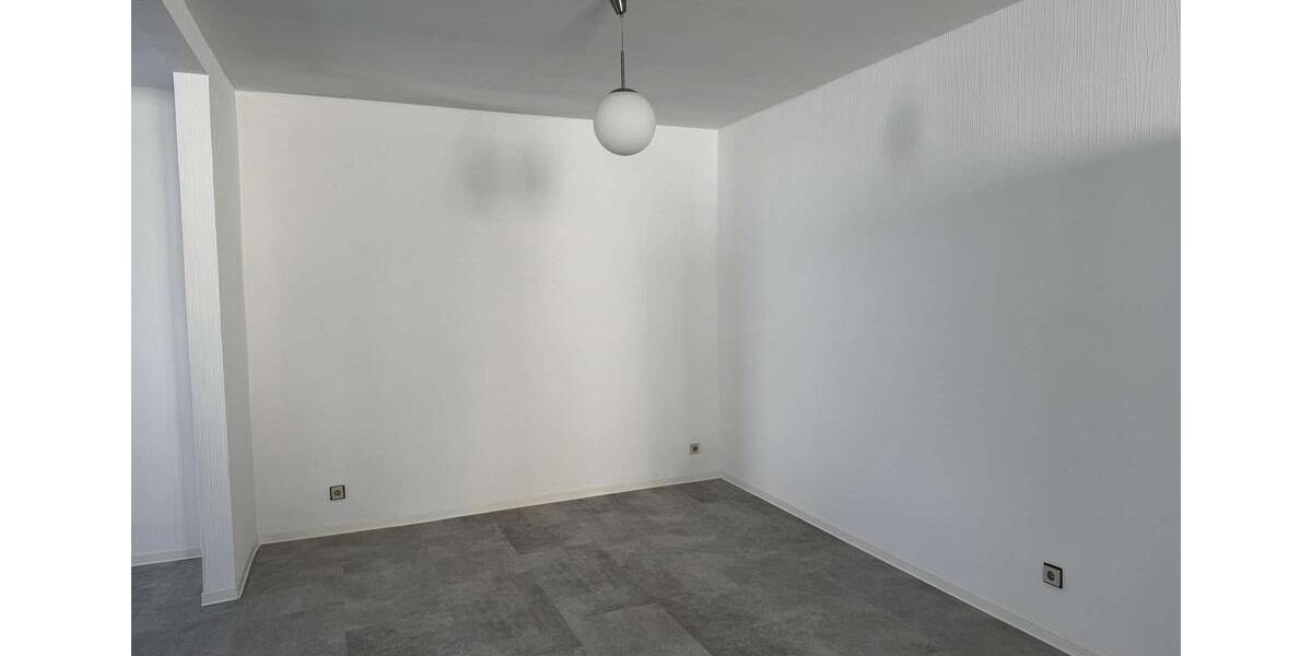 Etagenwohnung Rinteln - 2 Zimmer, 117 m&sup2;, 750&euro; | Angebot:26232164
