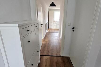 Haus Grafenwöhr - 5 Zimmer, 115 m&sup2;, 1.800&euro; | Angebot:25088278