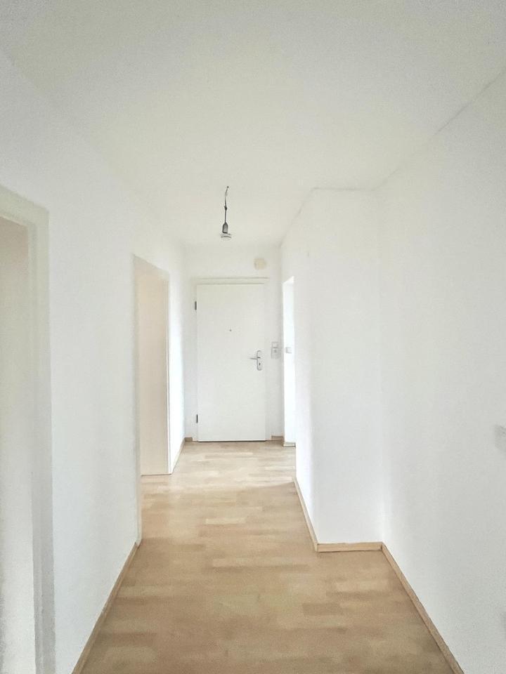 Wohnung für Singles & Paare - 3 -Zimmer im Herzen Burghausens - 3. OG ohne Aufzug