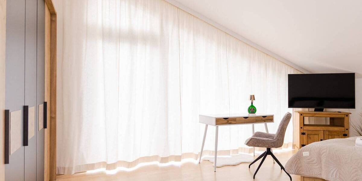 Etagenwohnung Murnau am Staffelsee Murnau - 3 Zimmer, 171 m&sup2;, 2.500&euro; | Angebot:22207247