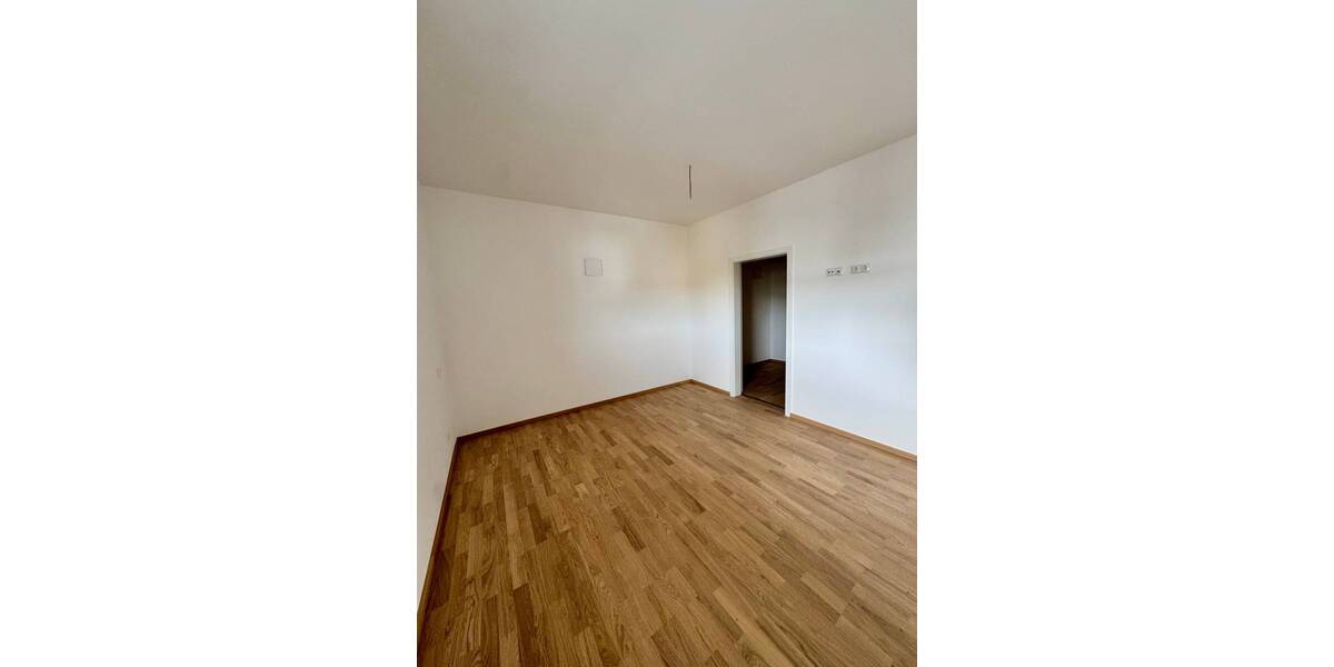 Etagenwohnung Deggendorf - 2 Zimmer, 72 m&sup2;, 890&euro; | Angebot:25671558