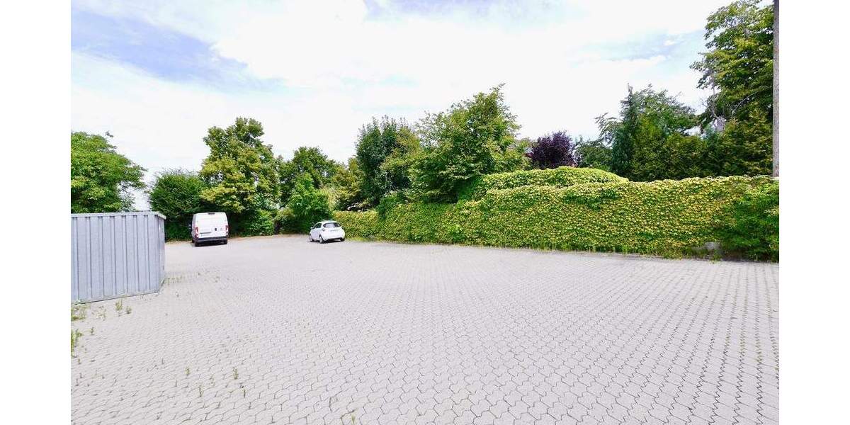 Über 2 Etagen - EG und UG mit Rampe und Garage - ProduktionBüroLagerAusstellungVerkauf zimmer