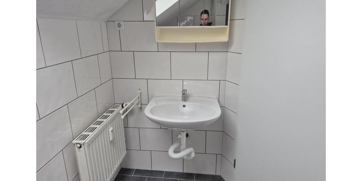 Mehrfamilienhaus, Wohnhaus Clausthal-Zellerfeld Zellerfeld - 1 Zimmer, 25 m&sup2;, 250&euro; | Angebot:25178479