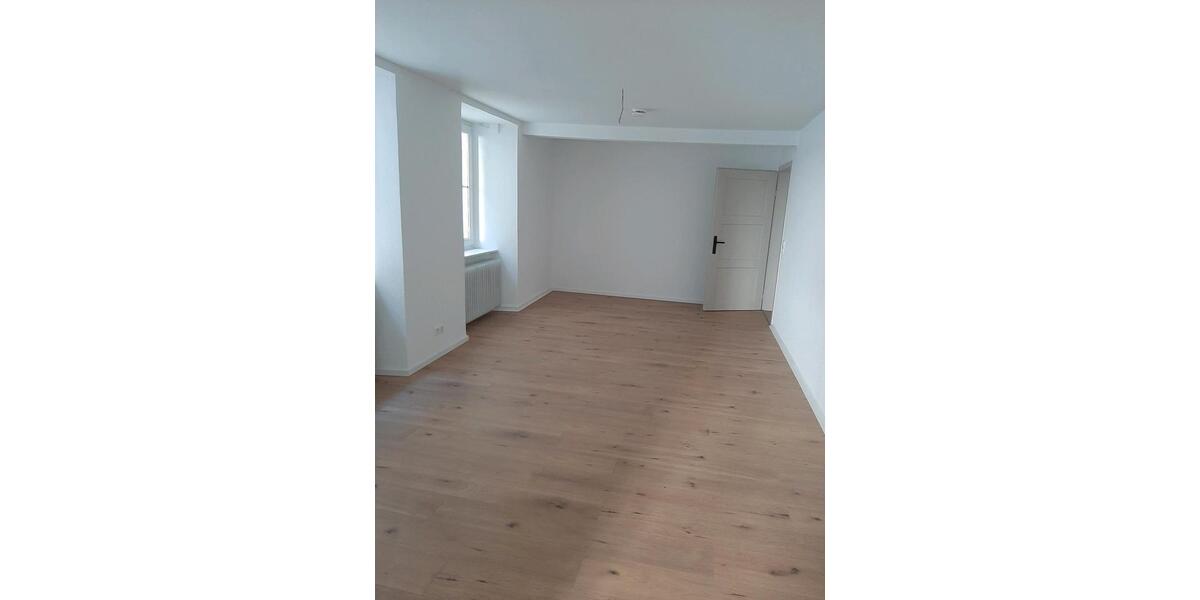 Etagenwohnung Sankt Georgen im Schwarzwald - 4 Zimmer, 128 m&sup2;, 1.000&euro; | Angebot:26587028