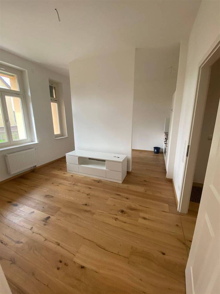 Wurzen* Am Stadtpark* helle 2 Zimmer-Wohnung mit Balkon* Zweitbezug* Parkett* EBK*