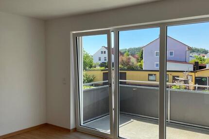 Wohnung Parsberg - 3 Zimmer, 86 m&sup2;, 900&euro; | Angebot:26690736