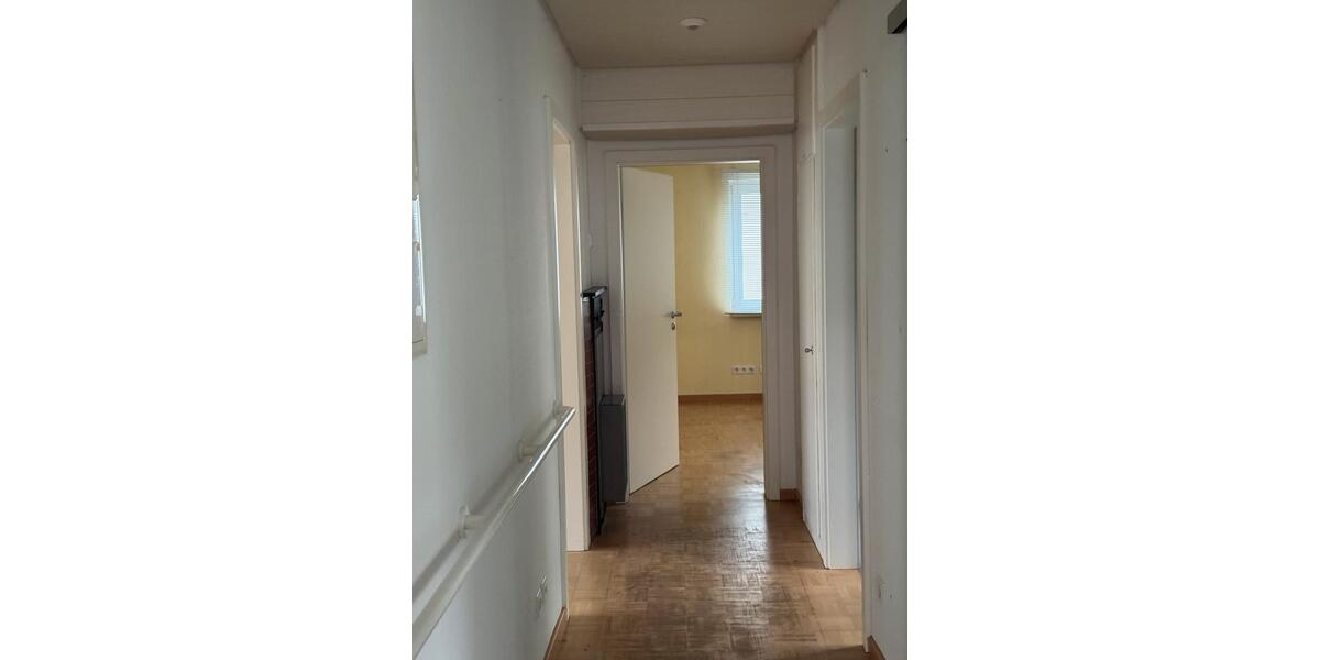 Etagenwohnung Göppingen - 4 Zimmer, 78 m&sup2;, 1.050&euro; | Angebot:25948415