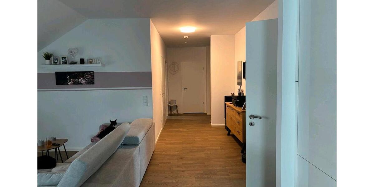 Dachgeschoßwohnung Wunstorf - 3.5 Zimmer, 120 m&sup2;, 1.308&euro; | Angebot:26035351