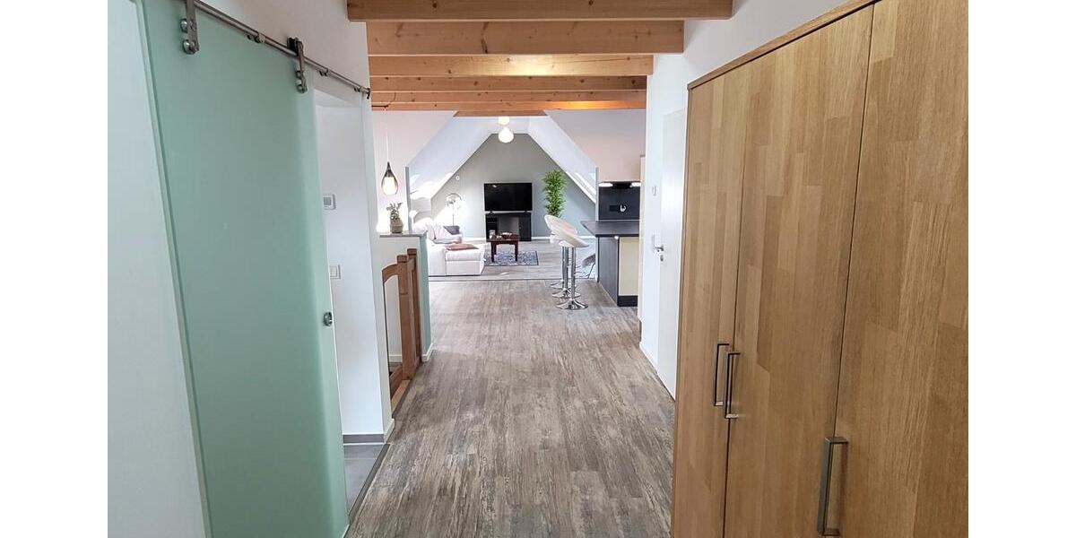 Dachgeschoßwohnung Feldberger Seenlandschaft - 2.5 Zimmer, 105 m&sup2;, 11&euro; | Angebot:26124112