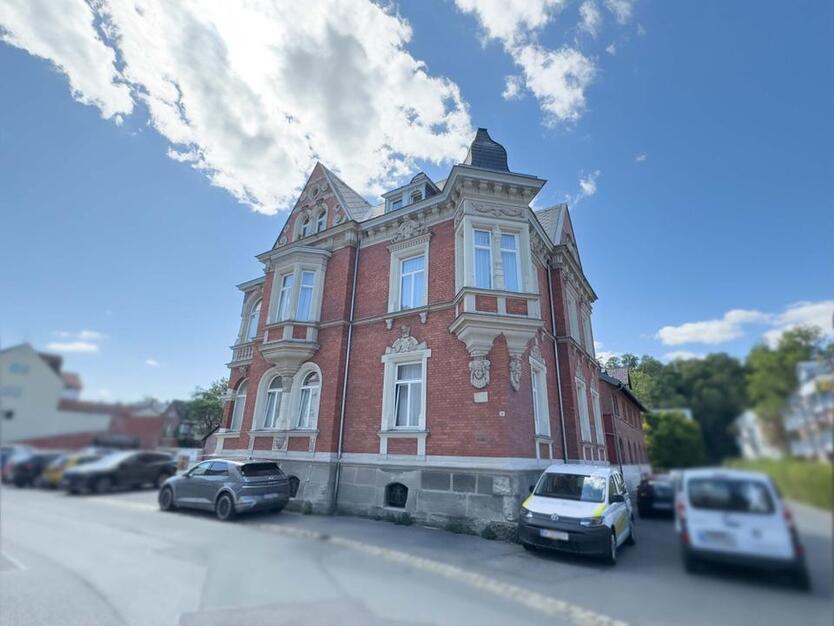 Großzügige 4,5-Zimmer-Dachgeschoßwohnung in idealer Stadtlage von Coburg