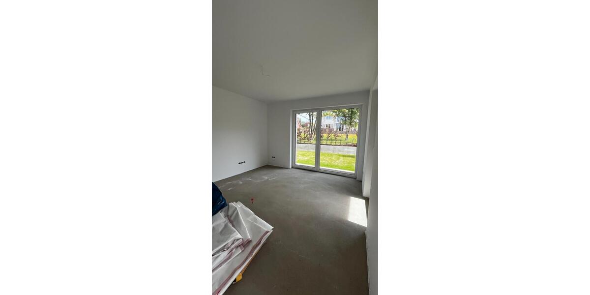 Erdgeschoßwohnung Halle - 3 Zimmer, 81 m&sup2;, 1.250&euro; | Angebot:26459555