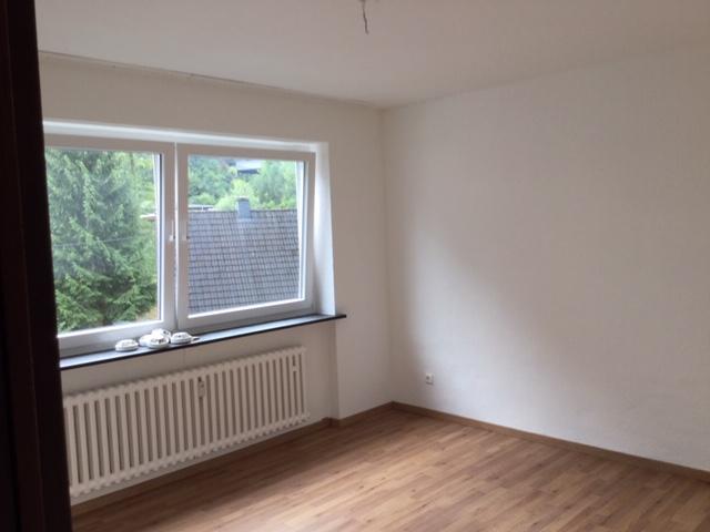 Etagenwohnung Siegen Dillnhütten - 3 Zimmer, 82 m&sup2;, 729&euro; | Angebot:26089494