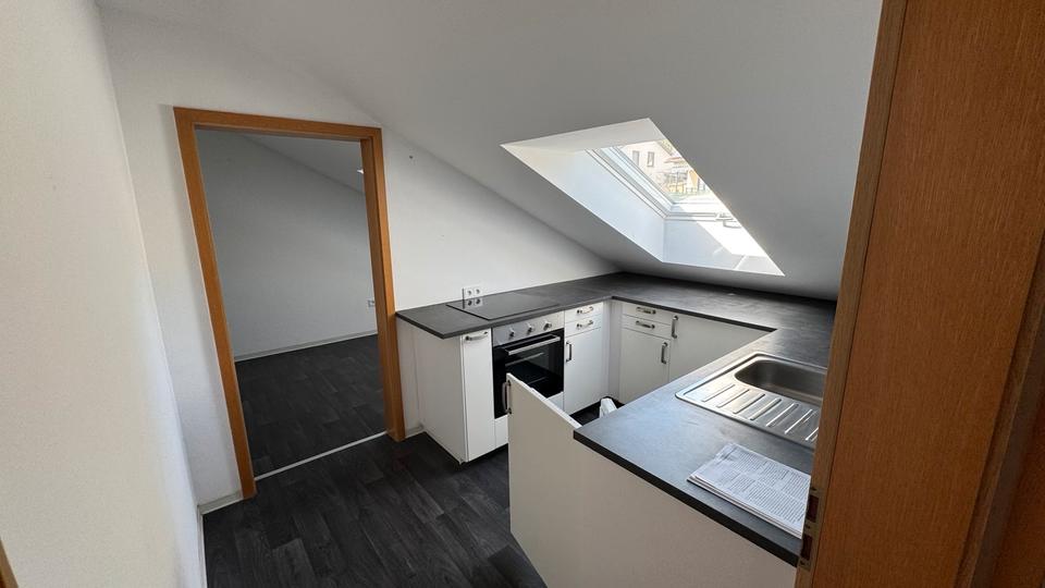 Dachgeschoßwohnung Würzburg Dürrbachau - 3 Zimmer, 70 m&sup2;, 690&euro; | Angebot:26113371
