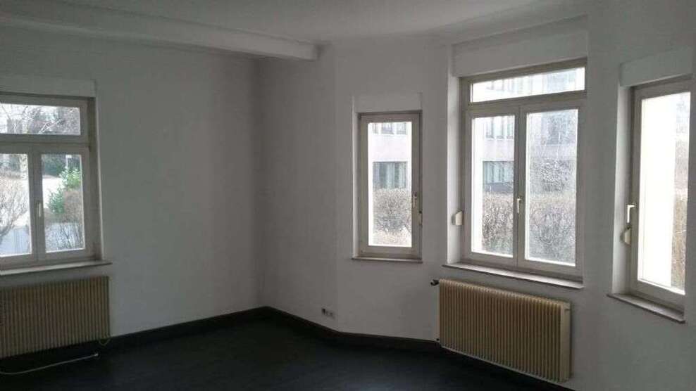 Wohnung zum Mieten in Stuttgart 1.200 € 94.02 m²