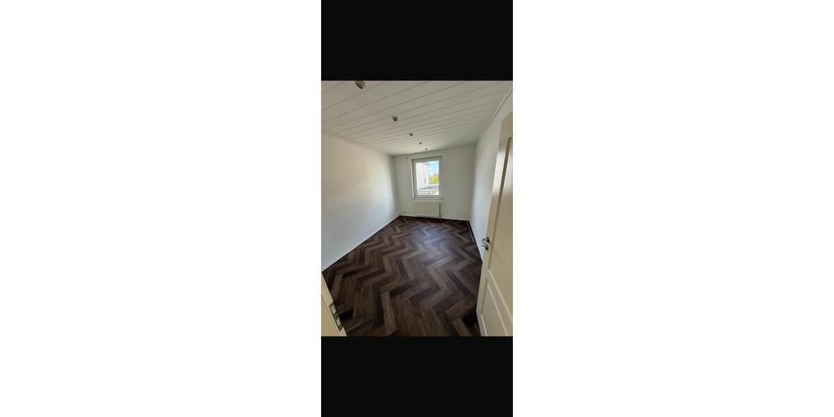 Etagenwohnung Einbeck - 3 Zimmer, 105 m&sup2;, 800&euro; | Angebot:26338140