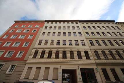 Wohnung zum Mieten in Magdburg 330 € 33 m² 1 zimmer