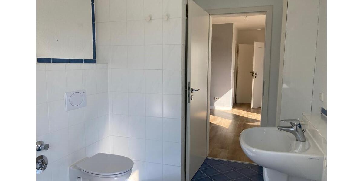 Moderne Penthouse-Gewerbefläche in Feldrandlage in Großostheim 2 zimmer