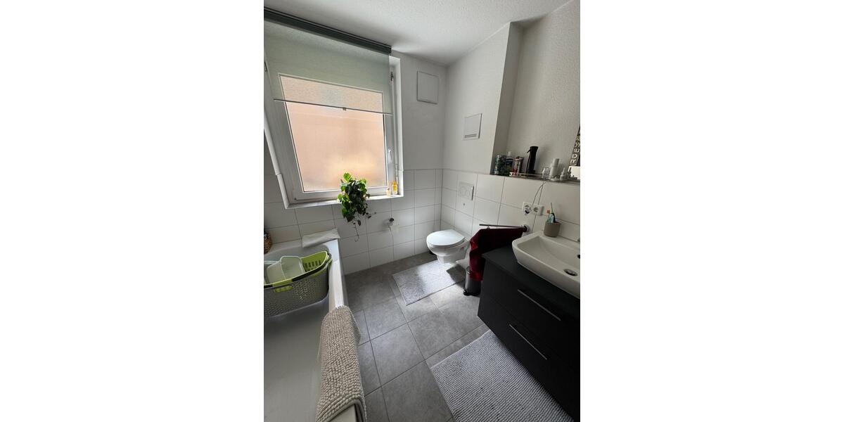Erdgeschoßwohnung Herrenberg - 4.5 Zimmer, 105 m&sup2;, 1.950&euro; | Angebot:26415269