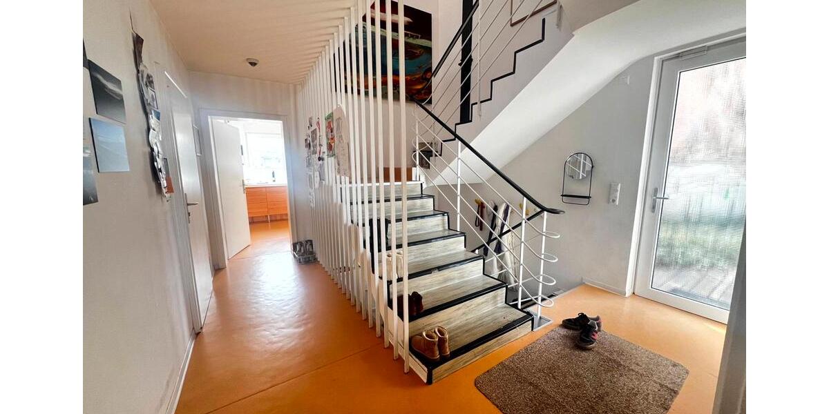 Großzügiges Haus mit Garten und Einbauküche in zentraler Lage zu vermieten 6 zimmer