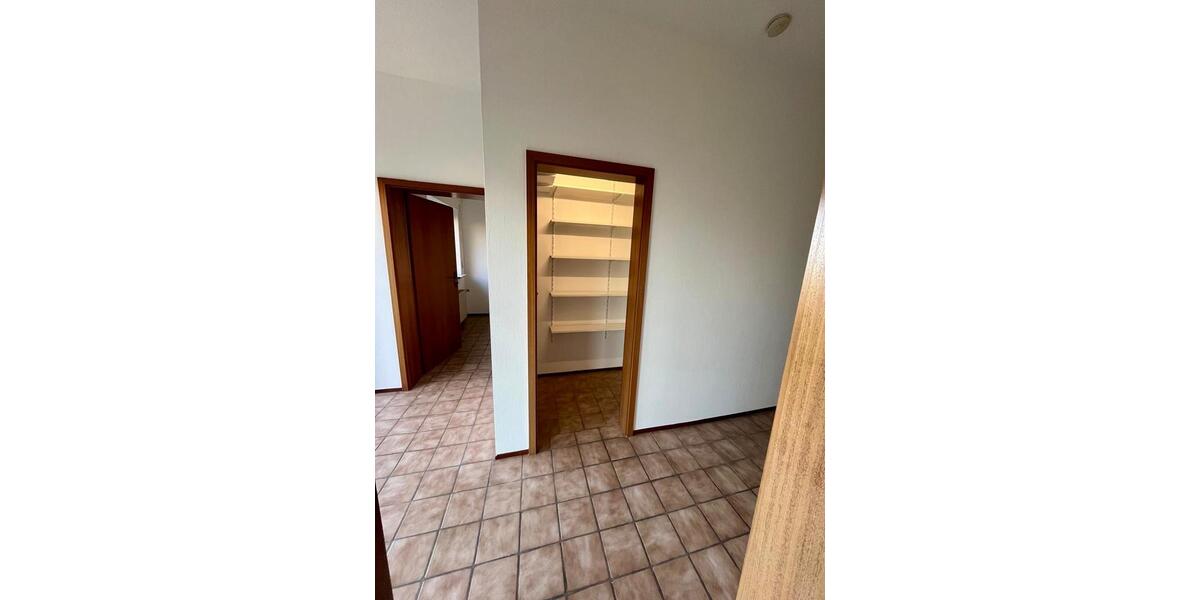 Etagenwohnung Mechernich - 2 Zimmer, 80 m&sup2;, 890&euro; | Angebot:25025760