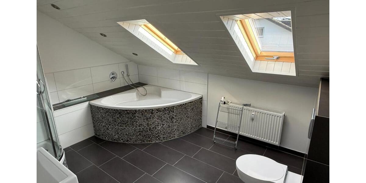 Dachgeschoßwohnung Elsdorf - 1 Zimmer, 45 m&sup2;, 575&euro; | Angebot:24690344