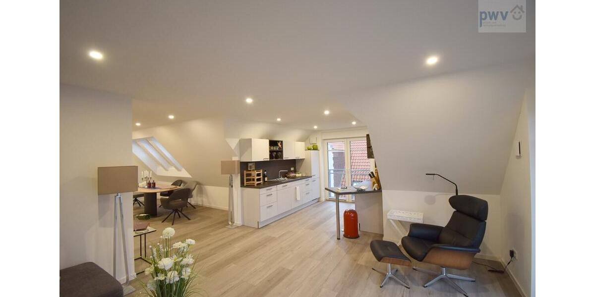 Dachgeschoßwohnung Norden - 3 Zimmer, 92 m&sup2;, 1.080&euro; | Angebot:24941654