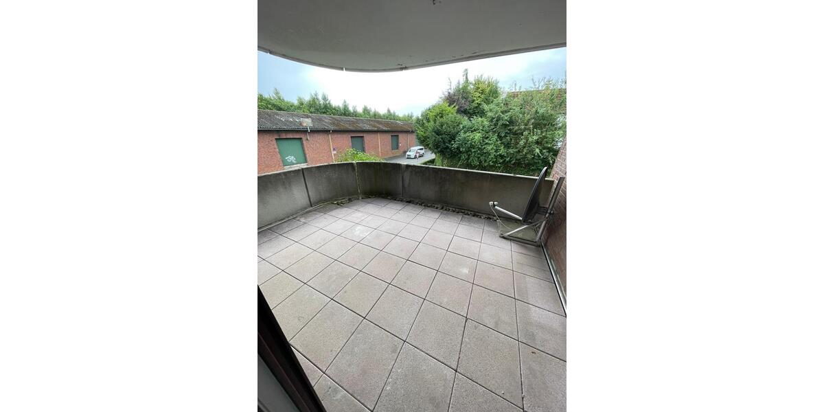 Kernsanierte 2-Zimmer-Wohnung mit Südbalkon in zentraler Lage 2 zimmer